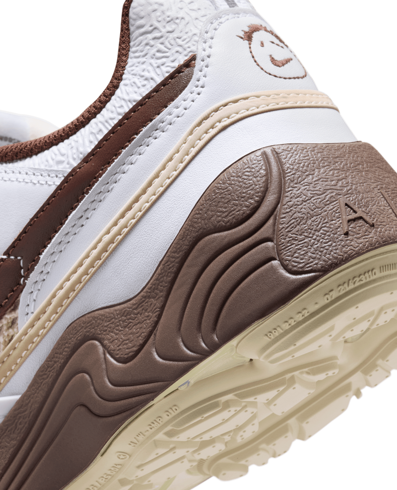 Nike Zoom Jaxx (White/Lt Chocolate-White)