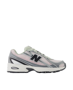 New Balance 740 (Pink Granite)